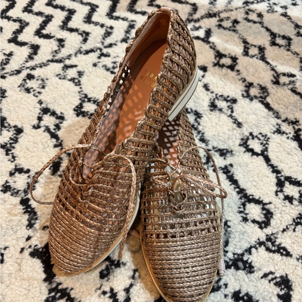 Stuart Weitzman Chic Woven Lace-Up shoes